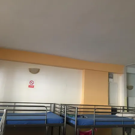 Hostel Tenerife Los Cristianos (Tenerife)